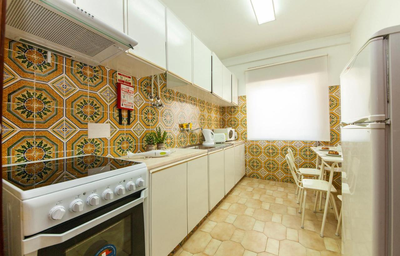 O - Sao Goncalo Central Guesthouse 라고스 외부 사진