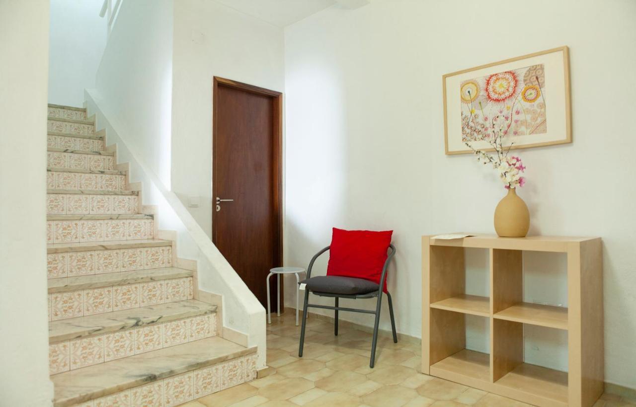O - Sao Goncalo Central Guesthouse 라고스 외부 사진